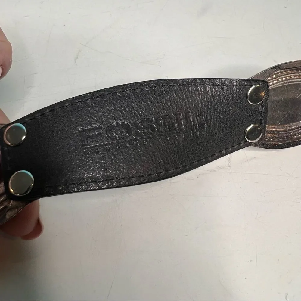 Fossil vintage leather silver detailing chunky links